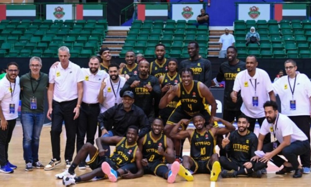 الاتحاد يتألق ويحقق انتصارا مثيرا على شباب الأهلي الإماراتي في السلة