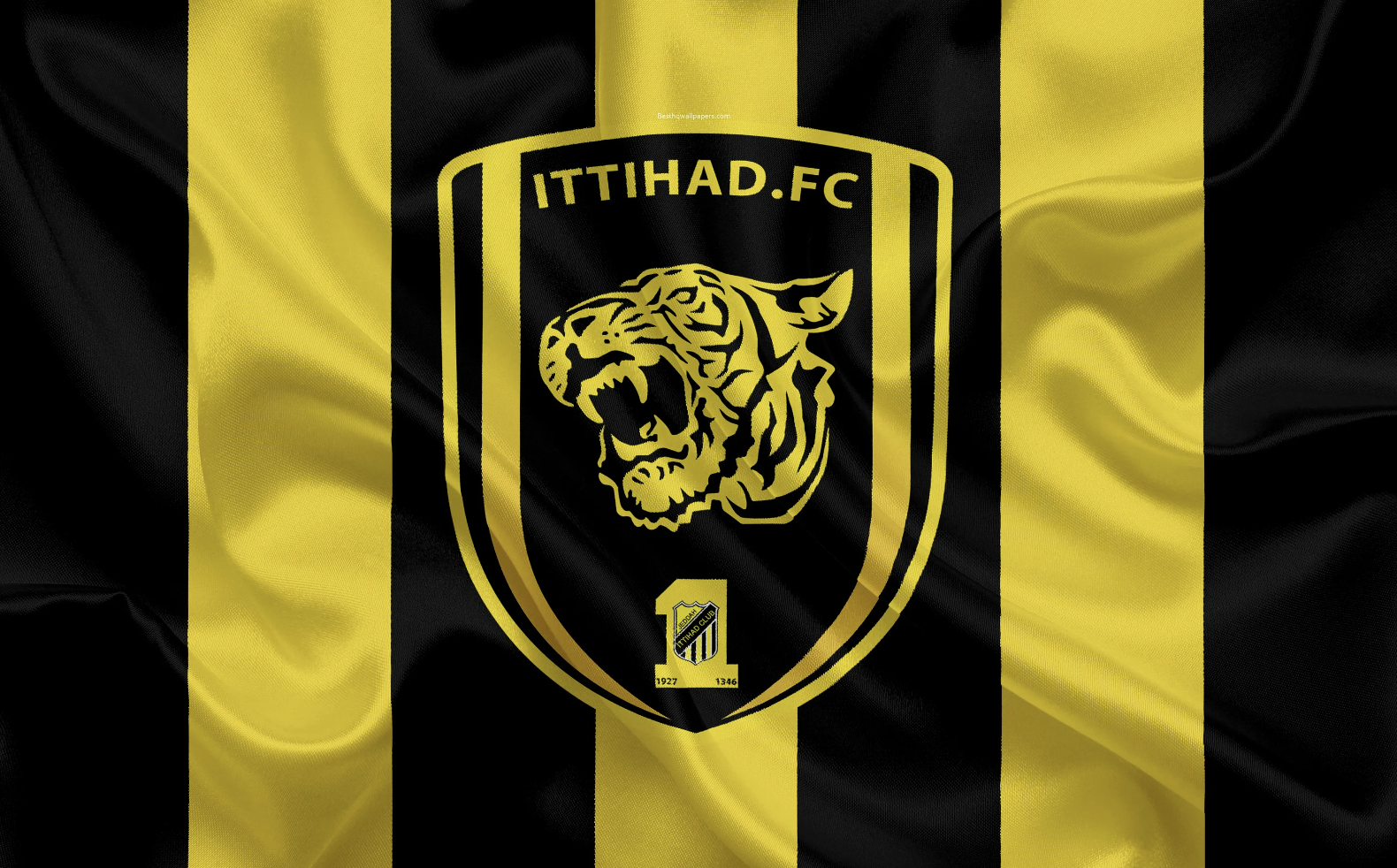 الاتحاد يقترب من صفقة قوية مع بنزيما وكونسيساو وسط توقعات بتغييرات كبيرة