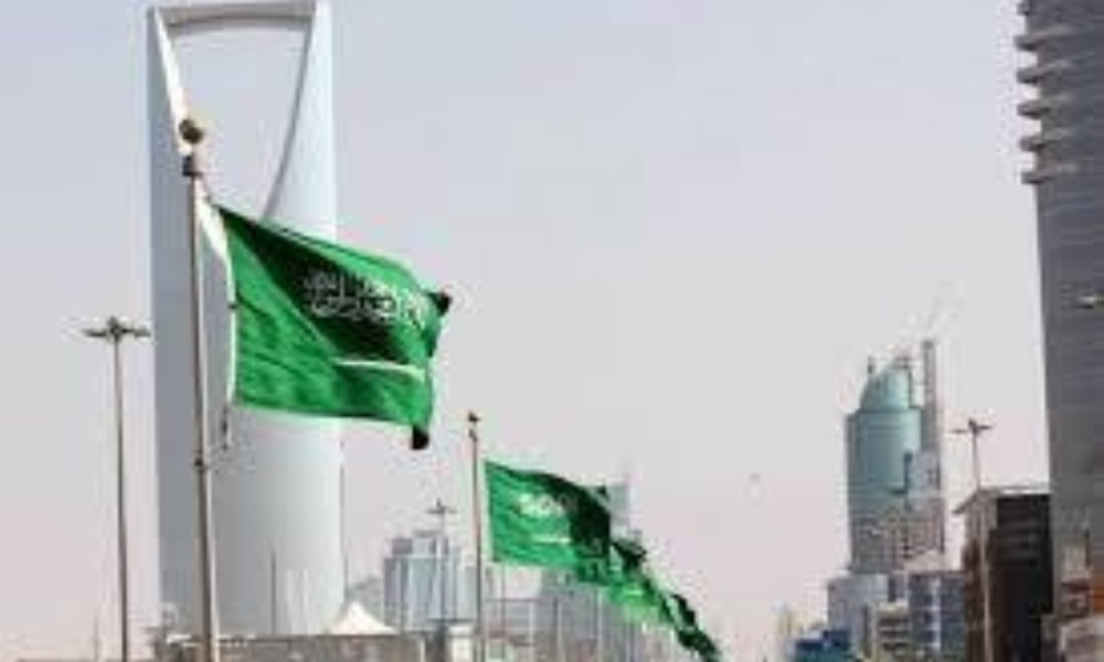 السعودية تشدد على تشغيل موظفين سعوديين في جميع مرافق الضيافة