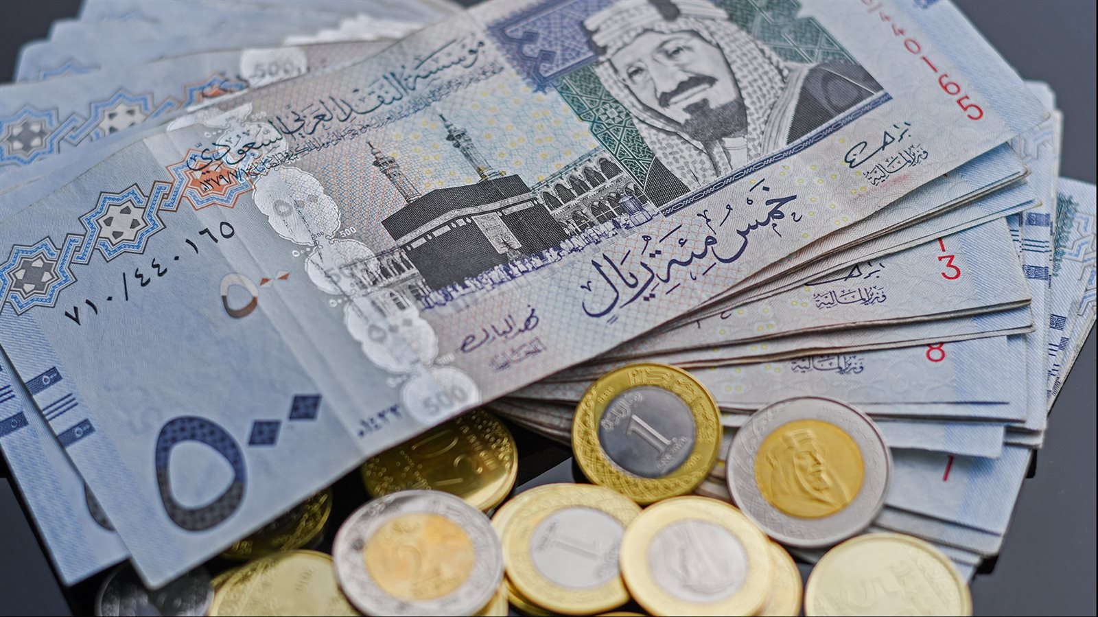 انخفاض الريال السعودي مقابل الجنيه المصري في تعاملات البنوك المحلية اليوم