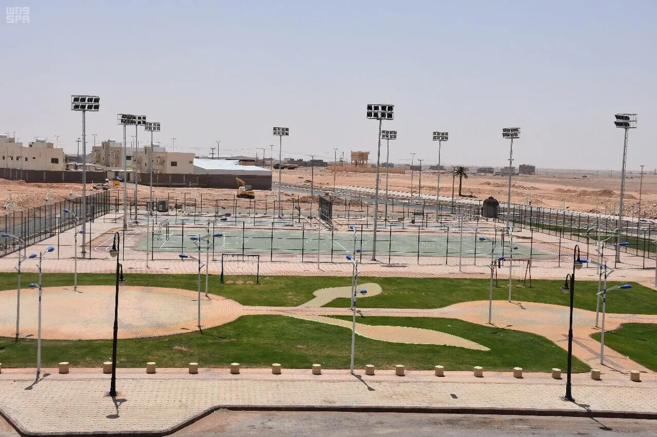 إقبال كبير على حدائق طريف وسط أجواء معتدلة يجذب العائلات والزوار