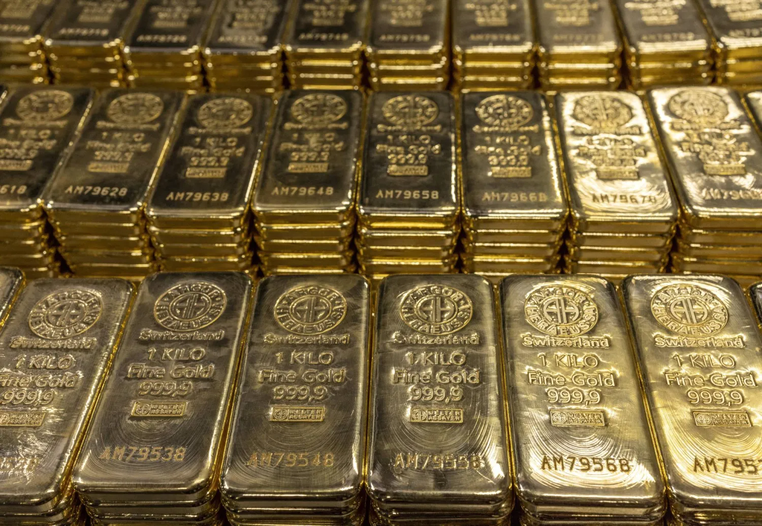 الاستثمار الآمن.. سعر سبائك الذهب في مصر اليوم الجمعة 17 أكتوبر 2025 وفقًا لعيار 24 الآن