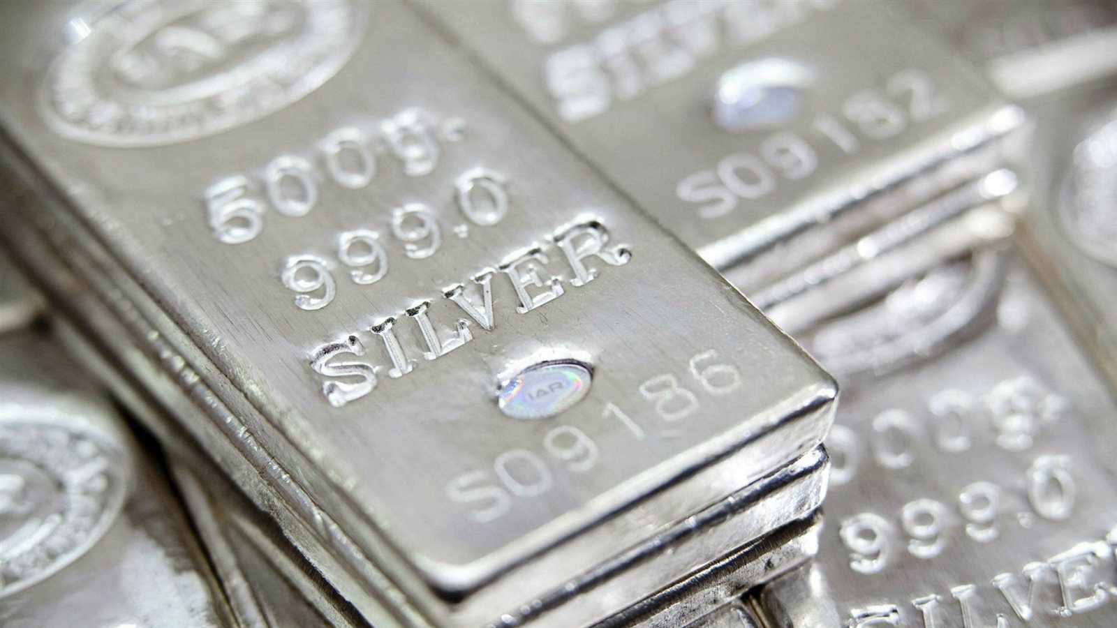 بديل اقتصادي للذهب.. سعر سبائك الفضة اليوم الثلاثاء 14 أكتوبر 2025 في مصر وفقًا للتحديث الأخير