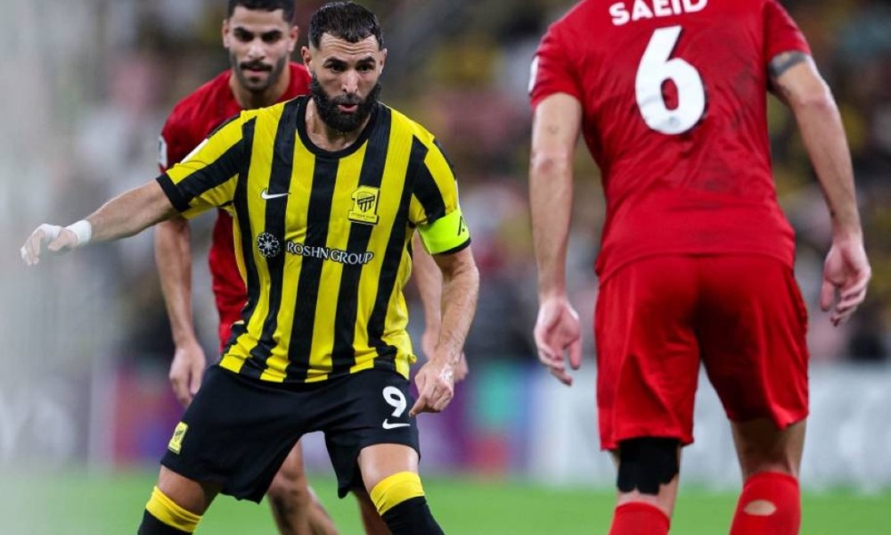 شباب الأهلي تضيع فرص الفوز أمام الاتحاد في تحليل شامل للمدرب
