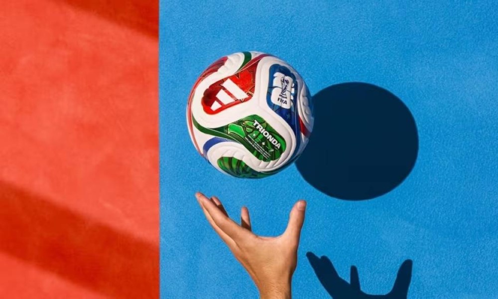 فيفا يطرح الكرة الرسمية لكأس العالم 2026 تحت اسم تريوندا