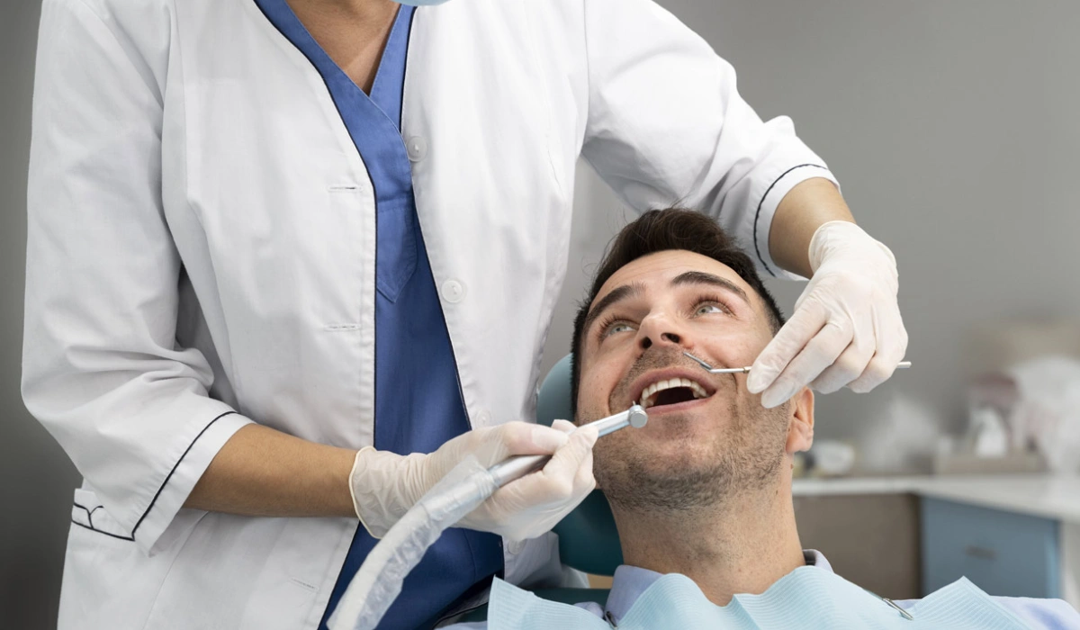 أول مؤتمر دولي لطب الأسنان في الجامعة البريطانية بحضور السفير الكوري