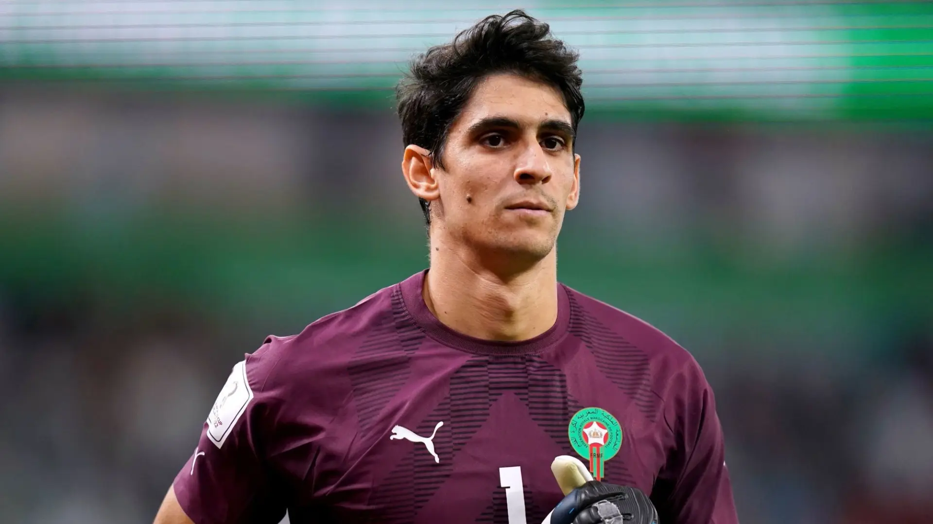 ياسين بونو يفاجئ جماهير الهلال بتحرك جديد يشعل مواقع التواصل