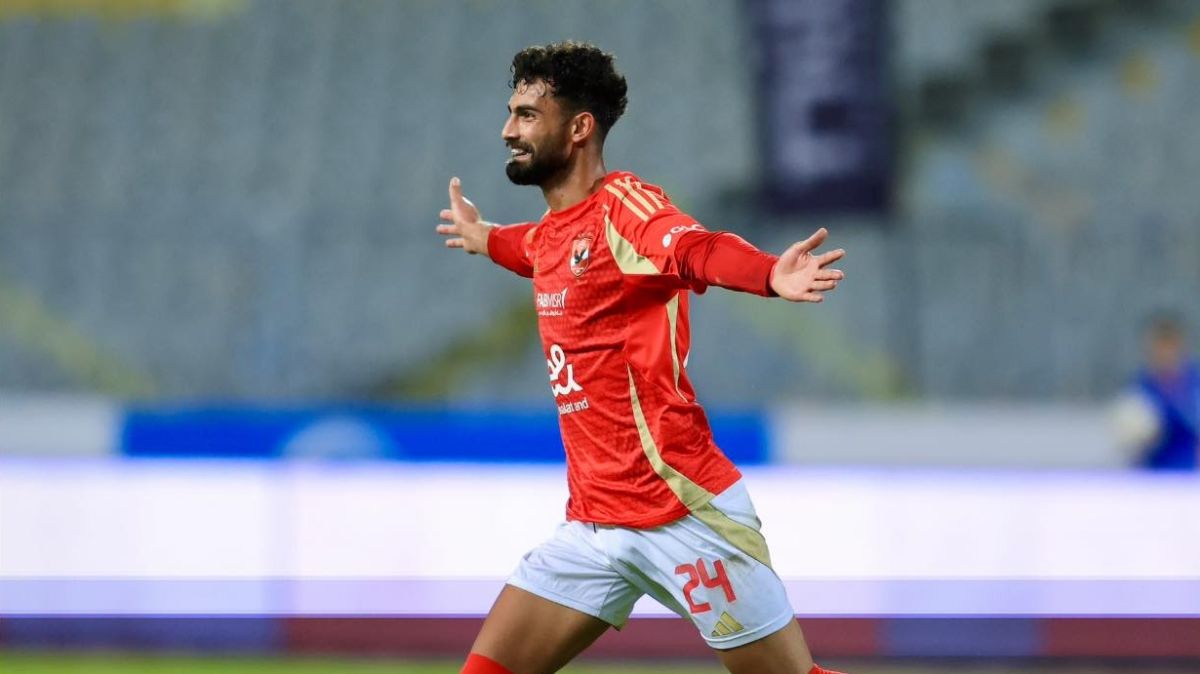 تفاصيل جديدة بشأن رحيل أحمد رضا عن الأهلي في صفقة تبادلية