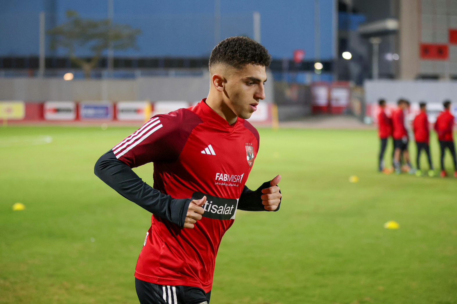 بيجهز تأشيرته.. تطورات جديدة في ملف كوكا وأخبار عن رحيله في يناير المقبل