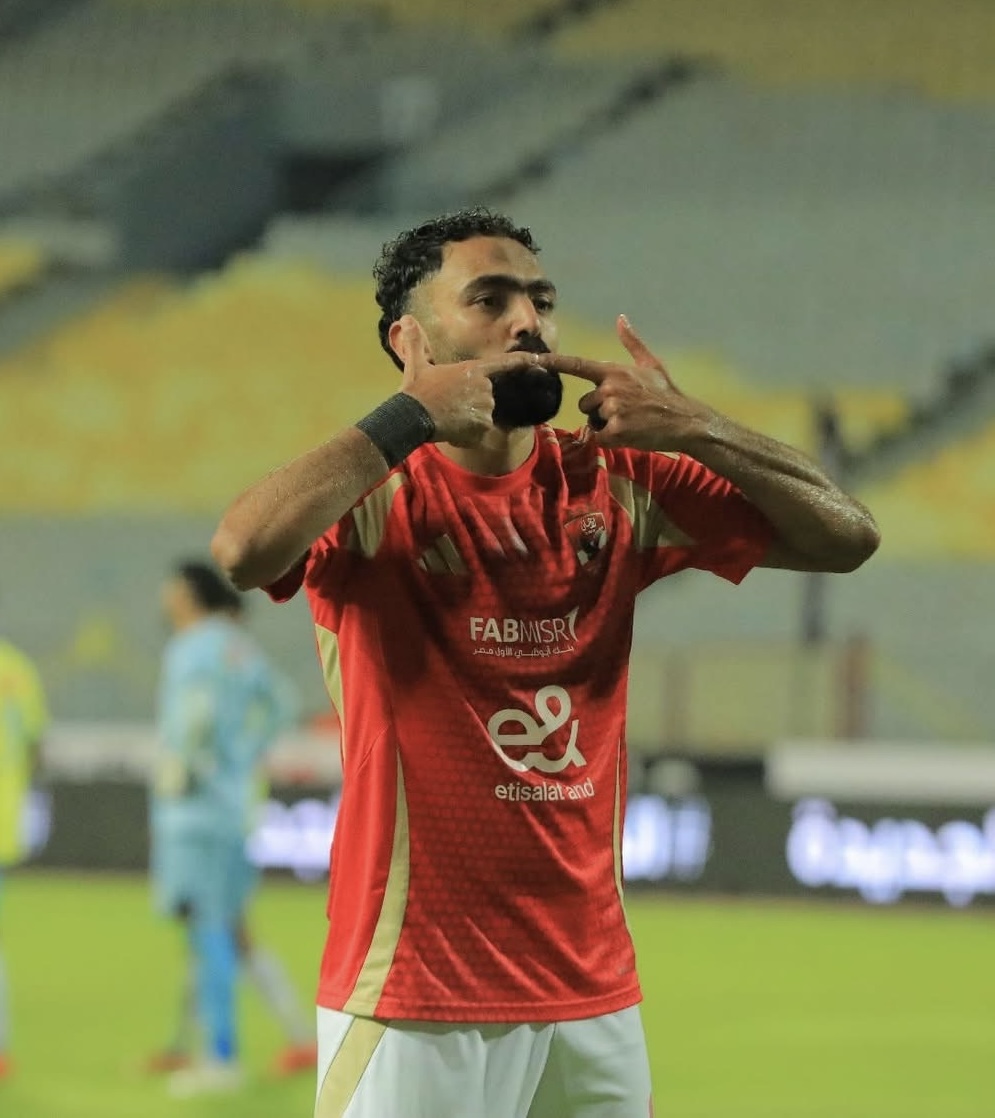 تفاصيل جديدة بشأن عقد  حسين الشحات مع الأهلي.. الاتفاقات تعود لنقطة الصفر