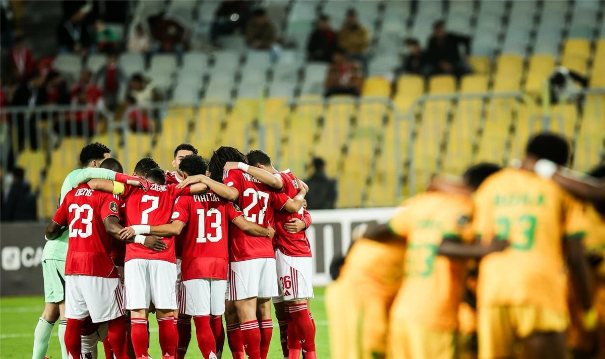 القناة الناقلة مباراة الأهلي ويانج أفريكانز والمعلق في الجولة الرابعة لدوري أبطال إفريقيا