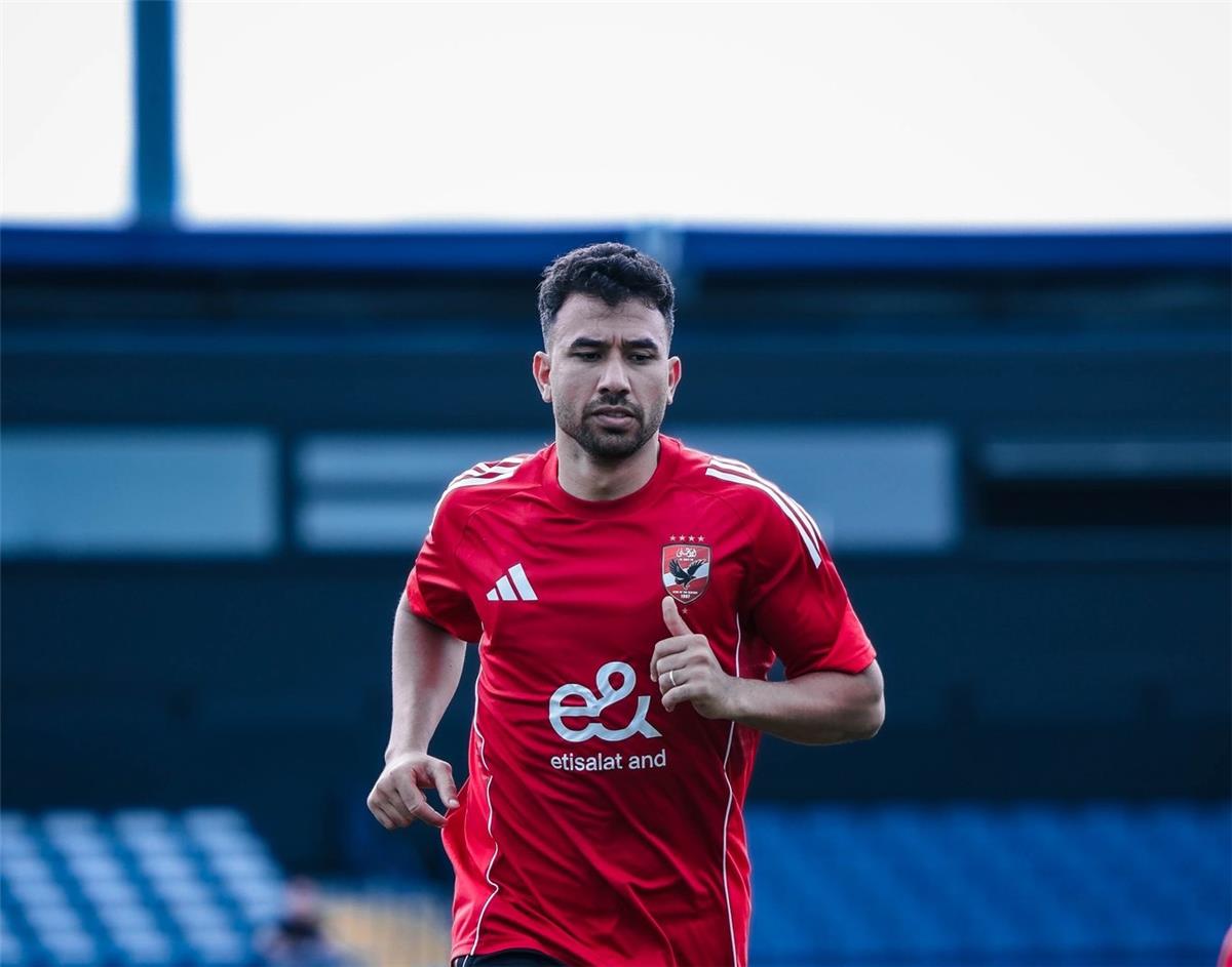 طبيب الأهلي يُعلن رسميًا عن تفاصيل  إصابة تريزيجيه في مواجهة شبيه القبائل أمس